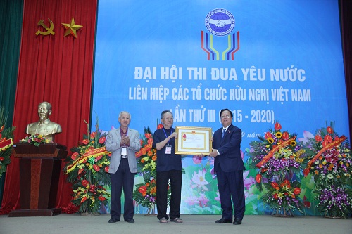 Đơn vị điển hình tiên tiến giai đoạn 2010 - 2015: Hội Việt-Mỹ